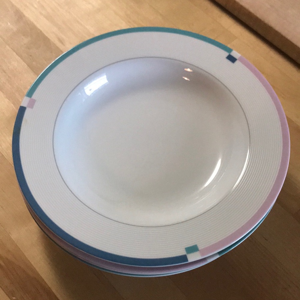 Preloved vintage Mikasa bowls!💙💗